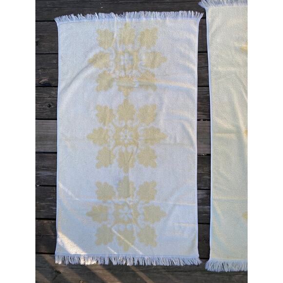 Canon Royal Family Vintage 1970s yellow bath towels - Picture 8 of 16